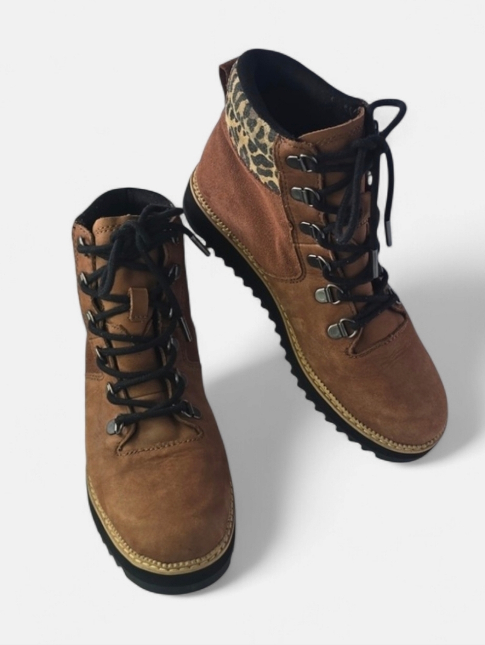 TOMS Mojave Nubuck Ankle Boots Waterproof Hiker Lug Sole Suede Leopard Sz 6